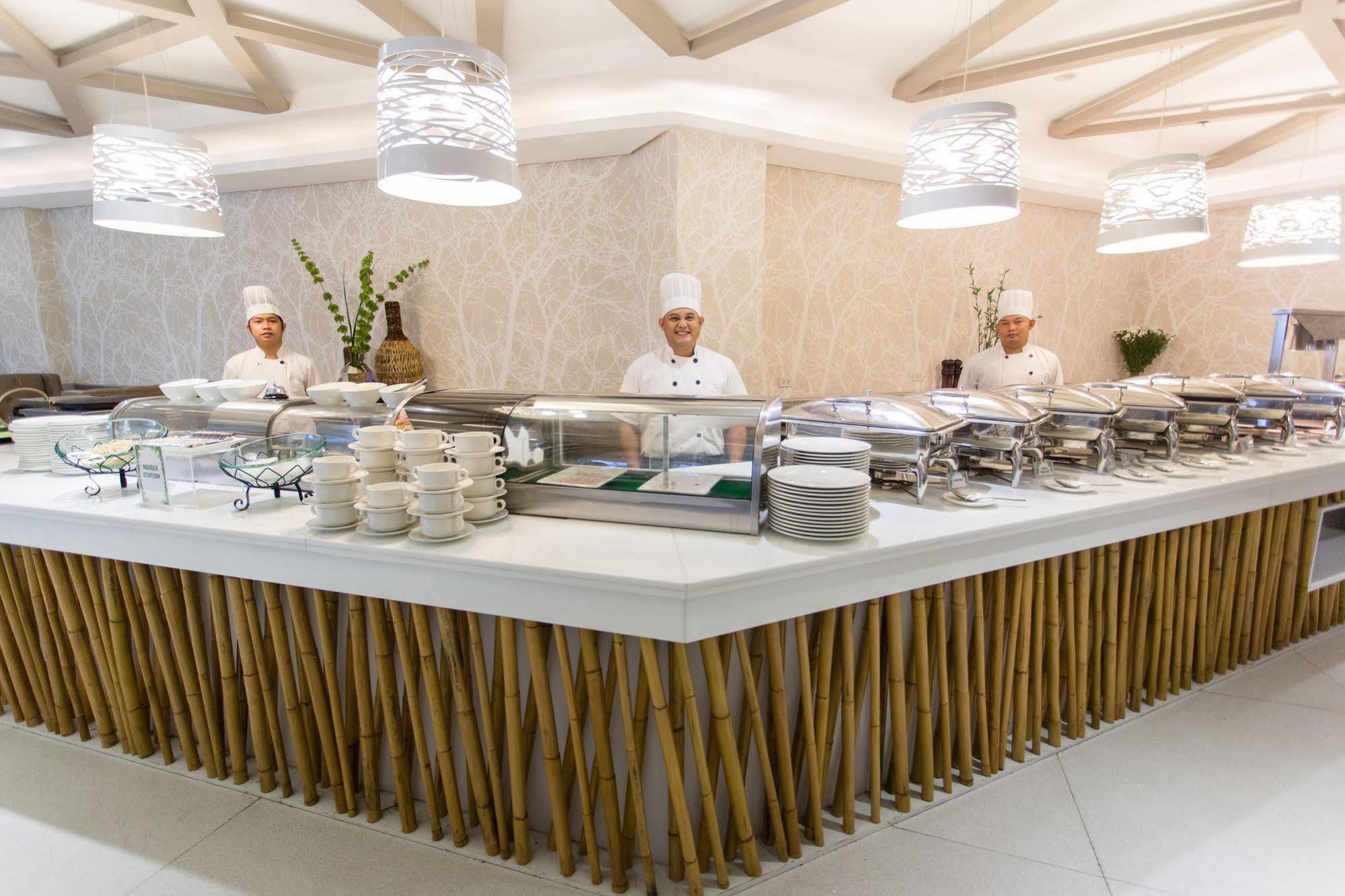 Greenleaf Hotel Gensan General Santos City Zewnętrze zdjęcie